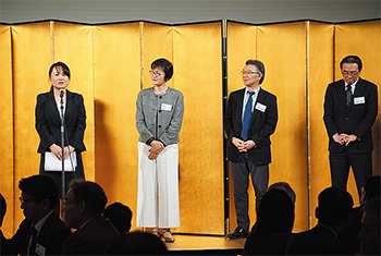 田畑副主任は「パスを活用して良い医療を効率的に提供できるように今後も努力します」
