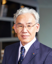 東上理事長の写真